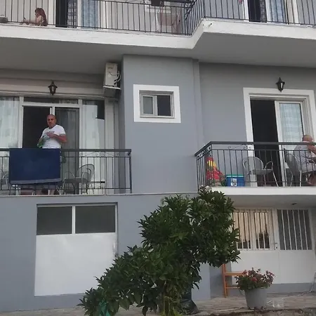 Zodiac Appartments 2 Апарт-отель